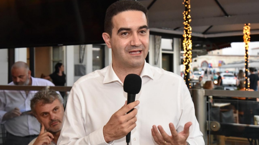 Κατρίνης από Σύρο: Νησιωτική πολιτική με έργα και πράξεις, όχι λόγια