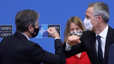 Blinken (ΥΠΕΞ ΗΠΑ) και Stoltenberg (γ.γ. ΝΑΤΟ) συζήτησαν για τη συγκέντρωση ρωσικών στρατευμάτων στην Ανατολική Ουκρανία