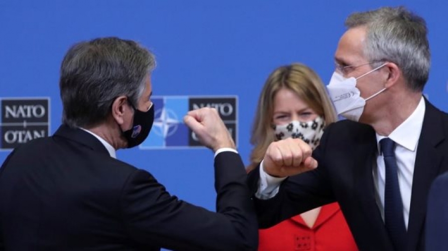 Blinken (ΥΠΕΞ ΗΠΑ) και Stoltenberg (γ.γ. ΝΑΤΟ) συζήτησαν για τη συγκέντρωση ρωσικών στρατευμάτων στην Ανατολική Ουκρανία