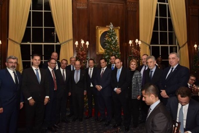 Εύσημα Ross και Paulson για την επιστροφή της Ελλάδας στις διεθνείς αγορές - Διέψευσε τα αρνητικά προγνωστικά