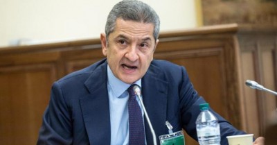 Panetta (ΕΚΤ): Η οικονομία της ευρωζώνης δεν έχει ξεπεράσει τον κίνδυνο του κορωνοϊού