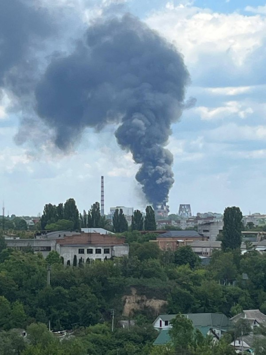 Μεγάλη πυρκαγιά στον θερμοηλεκτρικό σταθμό Belotserkovskaya στο Κίεβο