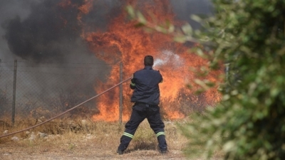 Θεσσαλονίκη: Φωτιά στα Τσαΐρια Περαίας
