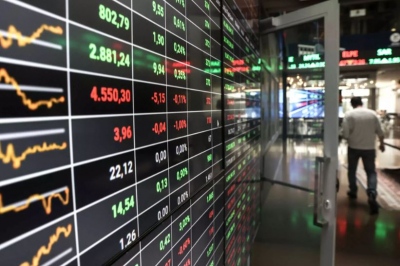 Λίγο μετά το άνοιγμα του Χ.Α. – Προς αναζήτηση κατεύθυνσης μετά τη χθεσινή «βουτιά»