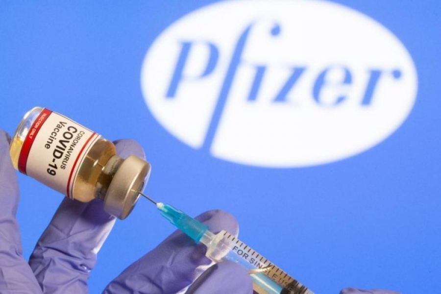 Τη διάρκεια ζωής σε εμβόλια της Pfizer που σχεδόν... έχουν λήξει παρατείνει η Βρετανία