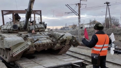 Τέλος ασκήσεων και στην Κριμαία - Αποχωρούν οι Ρώσοι - Ειρωνείες στη Δύση που ακόμα βλέπει... εισβολή