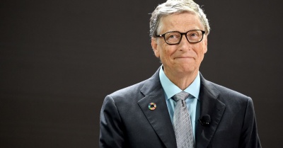 Gates: Ανησυχητικά υψηλό το έλλειμμα στις ΗΠΑ – Αύξηση των φόρων στα κέρδη από επενδύσεις για τη μείωσή του