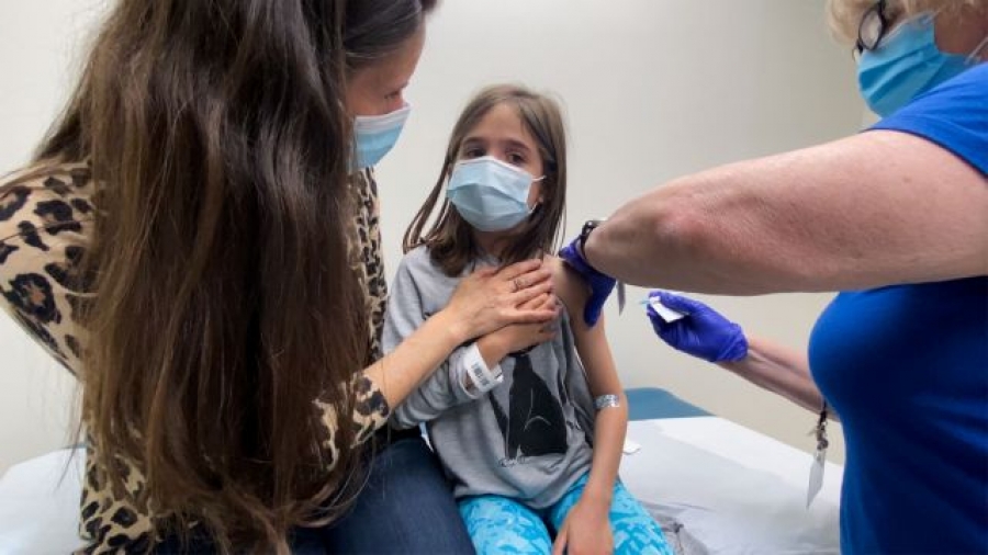 Σουηδία - Εμβολιασμός κάποιων παιδιών ηλικίας 5 έως 11 ετών - Προς αυστηροποίηση των μέτρων
