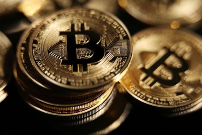 Εντυπωσιακή άνοδος για τα κρυπτονομίσματα  - Στα 24.000 δολάρια το Bitcoin, άνοδος και για το Ethereum