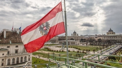 Η Βιέννη επαναφέρει τους ελέγχους στα σύνορά της με την Σλοβακία