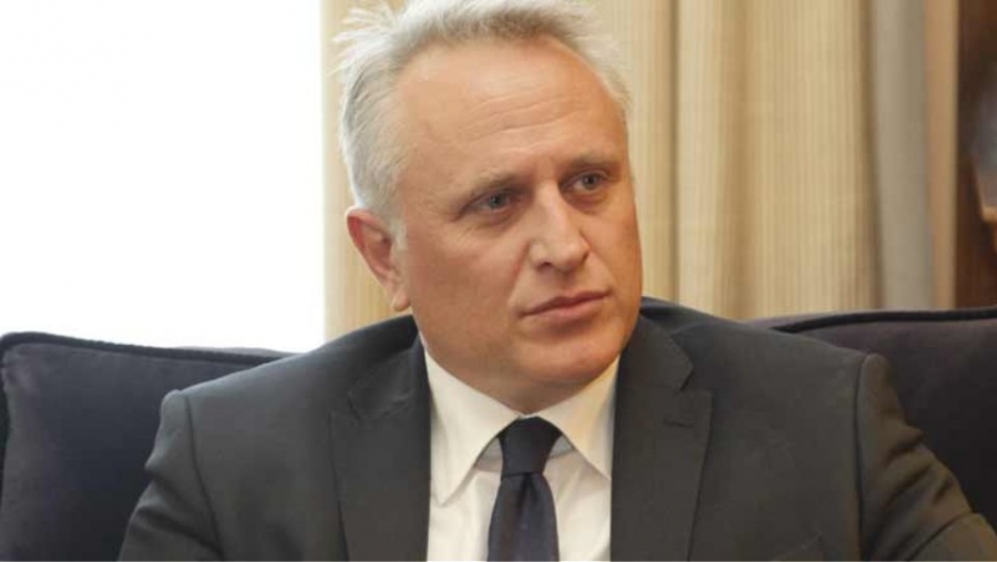 Νέος σάλος με Ραγκούση, τα παιδιά του και τη βίλα στην Πάρο - Άγρια κόντρα μεταξύ ΝΔ με ΣΥΡΙΖΑ