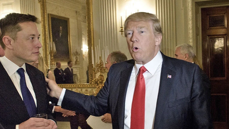 O Elon Musk στηρίζει τον Trump - Δωρεές 45 εκατ. δολ. τον μήνα στην οργάνωση «America PAC»