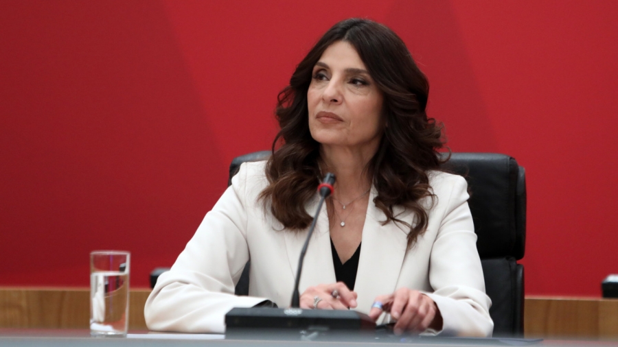 Tσαπανίδου: Χρειάζεται άμεσα πολιτική αλλαγή - Διαπερνά την δημόσια ζωή η νοοτροπία του κράτους - τσιφλίκι της παρέας Μητσοτάκη