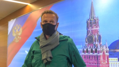 Η Merkel εξέφρασε την έντονη ανησυχία της για την υγεία του Navalny