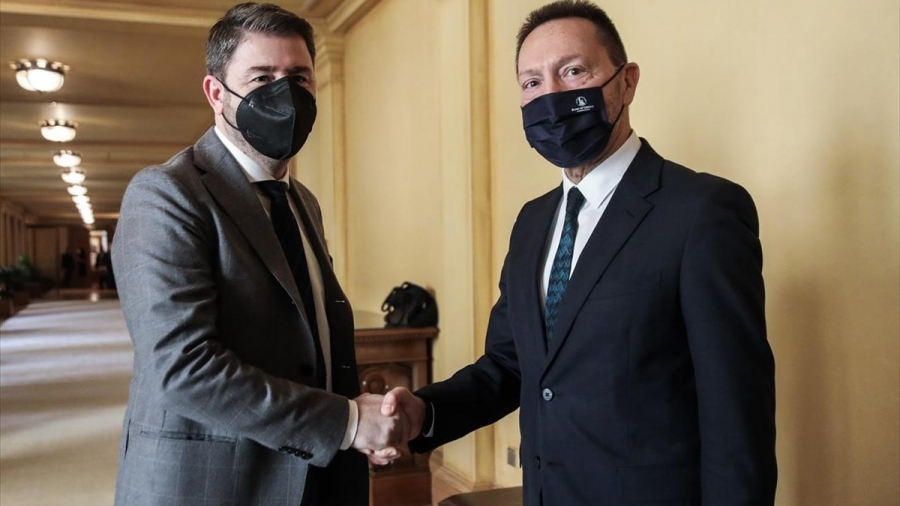 Συνάντηση Ανδρουλάκη με Στουρνάρα - Η δημοσιονομική πολιτική, το Ταμείο Ανάκαμψης και οι επενδύσεις