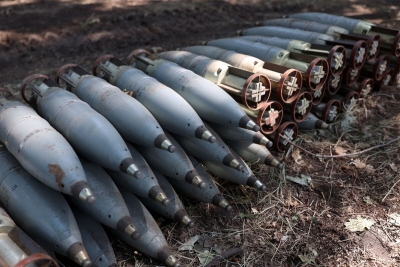 ΕΕ: Κανείς δεν στέλνει παλιά όπλα και στρατιωτικό εξοπλισμό στην Ουκρανία