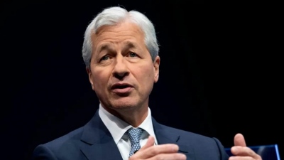 Dimon (JP Morgan): Στο γκρεμό σέρνει τις ΗΠΑ το τεράστιο χρέος, έρχεται «εξέγερση των αγορών»