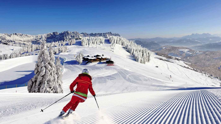 Αυστρία: Πρόστιμα 2.180 ευρώ σε 96 τουρίστες που παραβίασαν το lockdown και πήγαν για σκι