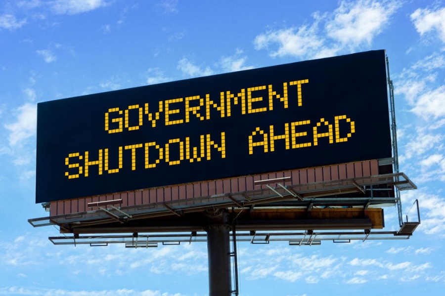 ΗΠΑ - Αγώνας με το χρόνο για να αποφευχθεί το shutdown: Το σχέδιο των 45 ημερών του McCarthy εγκρίθηκε από τη Βουλή των Αντιπροσώπων