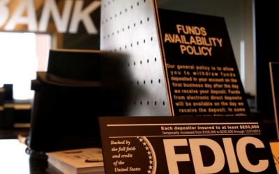 Τράπεζες ΗΠΑ: Χτύπημα 16 δισ. δολαρίων από τη FDIC λόγω εκκαθάρισης της SVB