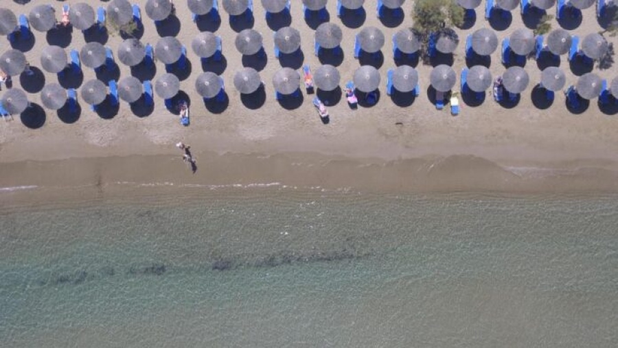 Τι ζητά η ΠΟΞ για τον αιγιαλό στα ξενοδοχεία