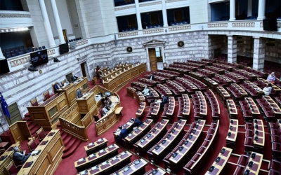 Ολοκληρώθηκε η Επιτροπή Θεσμών: Χωρίς απάντηση το γιατί παρακολουθούνταν ο Ανδρουλάκης – Συγκάλυψη «βλέπει» ο ΣΥΡΙΖΑ