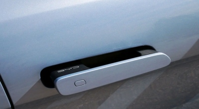 Η Κίνα βάζει τέλος στις αναδυόμενες χειρολαβές των EV: Νέοι κανόνες από το 2027, με πιθανή παγκόσμια επίδραση