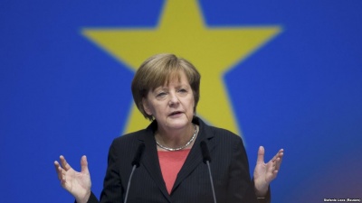 Merkel: Περιμένουμε ενημέρωση από τον Trump για το εάν οι δασμοί των ΗΠΑ σε χάλυβα, αλουμίνιο αφορούν και την ΕΕ