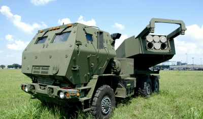 Οι ΗΠΑ στέλνουν άλλα τέσσερα πυραυλικά συστήματα μεγάλου βεληνεκούς HIMARS στην Ουκρανία