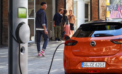 Προβληματίζει η αργή εξάπλωση των ηλεκτρικών αυτοκινήτων