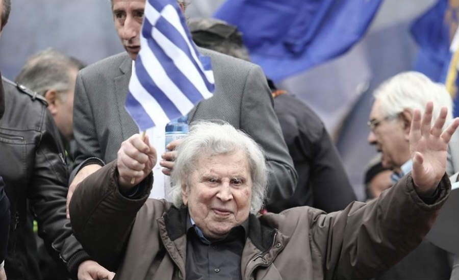 Μίκης Θεοδωράκης: Πράξη εθνικής μειοδοσίας η υποχώρηση στο θέμα της ονομασίας της ΠΓΔΜ