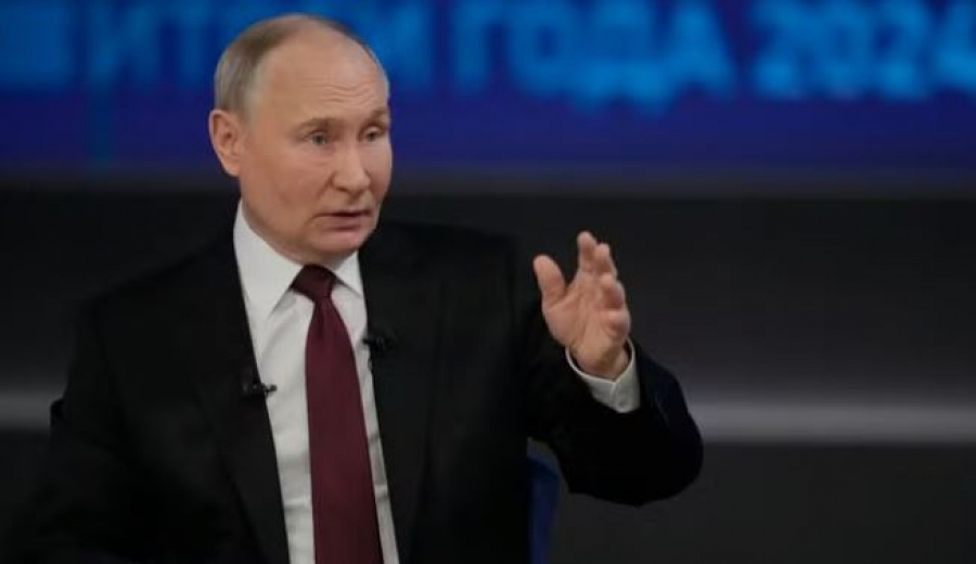 Τρεις βουλευτές της Εναλλακτικής για τη Γερμανία (AfD) γιόρτασαν τα γενέθλια του Putin στη ρωσική πρεσβεία στο Βερολίνο