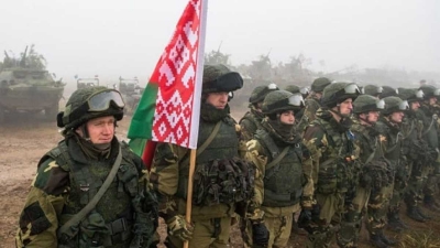 Θρίλερ στη Λευκορωσία: Πληροφορίες για παραίτηση του αρχηγού των Ενόπλων Δυνάμεων – Διαψεύδει το Μινσκ