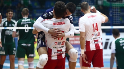 Βόλεϊ: Κατέκτησε το Σούπερ Καπ ο Ολυμπιακός, 3-2 τον Παναθηναϊκό με ανατροπή