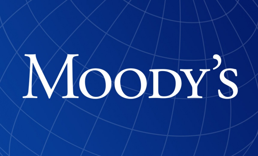 Moody's: Credit positive για τις ελληνικές τράπεζες η άρση των capital controls
