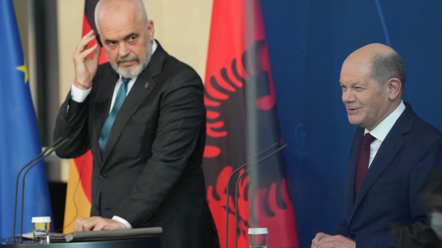Scholz υπέρ Αλβανίας: «Να δούμε τη μεγάλη εικόνα και να επιταχυνθεί η ένταξή στην ΕΕ» - Θα παρακαμφθούν τα 37 βέτο της Ελλάδας;