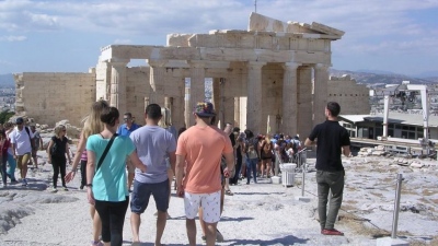 Η Ελλάδα στο top 10 των χωρών που προτιμούν οι Ευρωπαίοι ταξιδιώτες