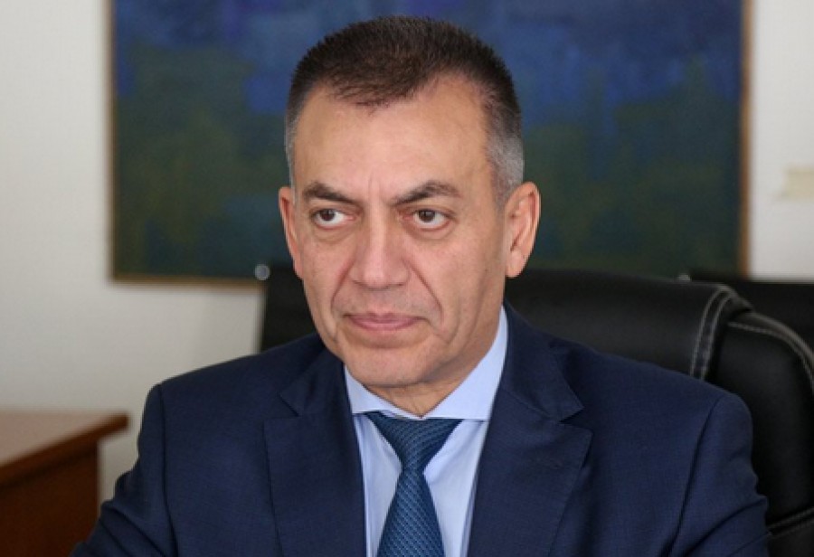 Βρούτσης: Υπάρχουν χιλιάδες εργαζόμενοι που θα λάβουν τα 800 ευρώ – Οι ημερομηνίες πληρωμών