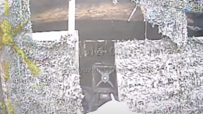 Τα διαλύουν αργά και μεθοδικά - Ρωσικό drone «καμικάζι» καταστρέφει ουκρανικό σύστημα αεράμυνας FrankenSAM (vid)