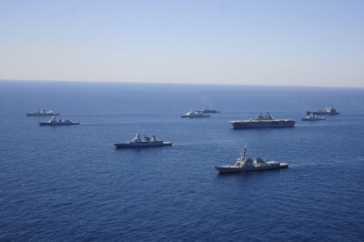 Μυρίζει «μπαρούτι» στη Νότια Σινική Θάλασσα -«Επικίνδυνη» προσέγγιση πολεμικών πλοίων των ΗΠΑ με κινεζικά