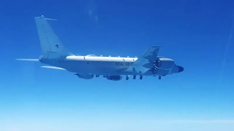 Πρέπει η Ρωσία να καταρρίψει τα βρετανικά αναγνωριστικά αεροσκάφη πάνω από τη Μαύρη Θάλασσα;