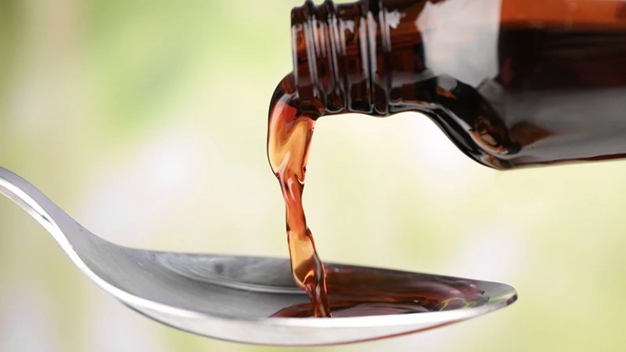 Ο Παγκόσμιος Οργανισμός Υγείας κρούει τον κώδωνα του κινδύνου για μολυσμένο αντιβηχικό σιρόπι