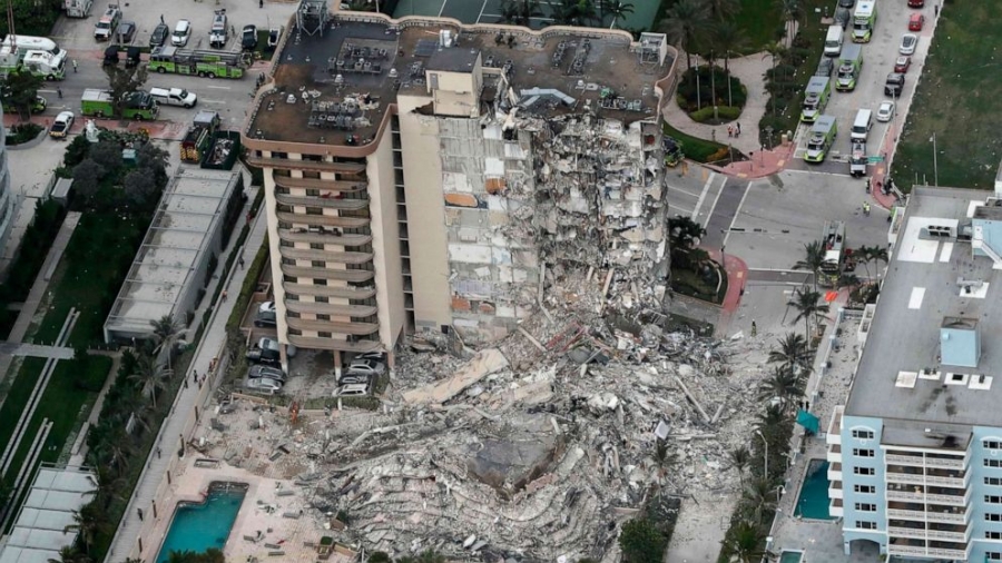ΗΠΑ: Σοκαριστική κατάρρευση κτιρίου στο Μαϊάμι - Ένας νεκρός, δεκάδες αγνοούμενοι - Μάχη διασωστών στα ερείπια