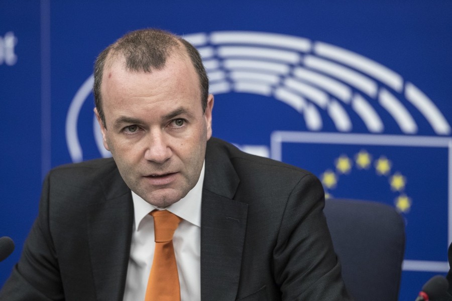 Weber (ΕΛΚ): «Ναι» στην αναστολή της τελωνειακής ένωσης ΕΕ - Τουρκίας