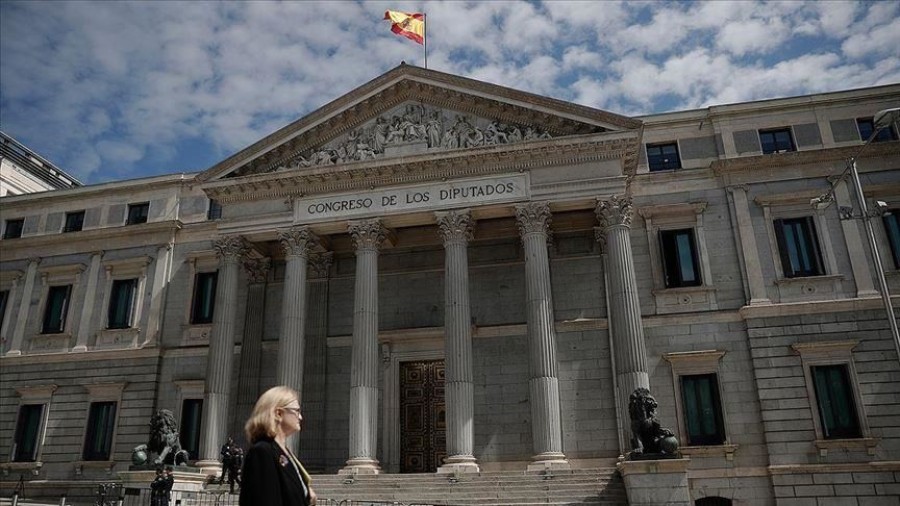 Ισπανία: Η Βουλή ψήφισε αναστολή των κανόνων για έλλειμμα και χρέος
