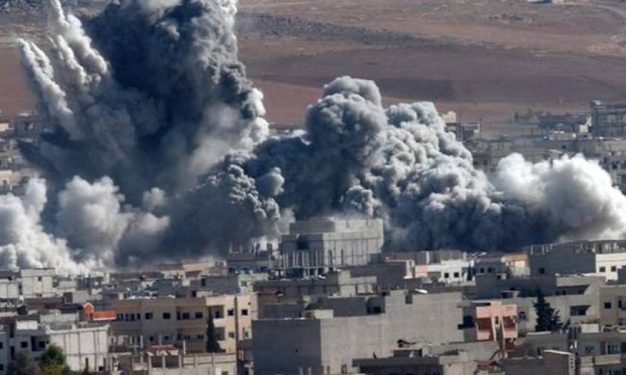 Συρία: Βομβαρδισμοί και σφοδρές μάχες ανάμεσα στο καθεστώς και το ΙΚ στην έρημο