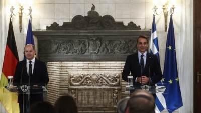 Το μήνυμα Scholz μετά την αποχώρηση από την Ελλάδα: Οι τιμές στην ενέργεια πρέπει να πέσουν