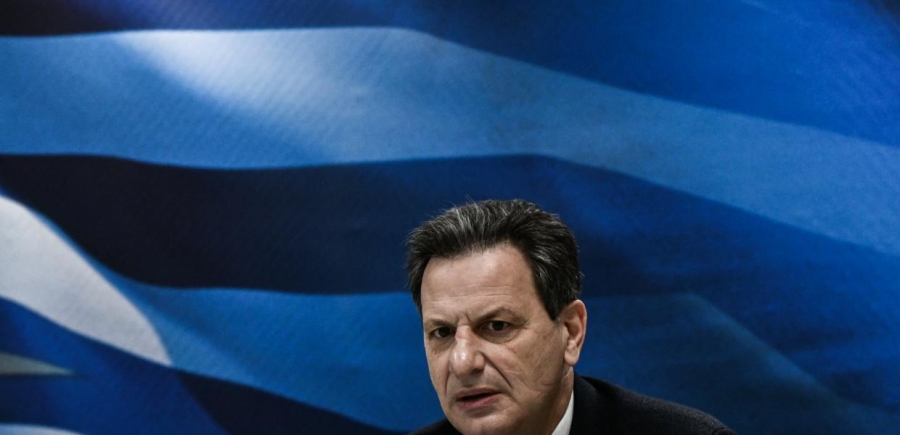 Σάλος από τη δήλωση Σκυλακάκη ότι «οι φτωχοί δεν έχουν αυτοκίνητο και εάν μειωνόταν ο φόρος θα επωφελούνται οι πλούσιοι»