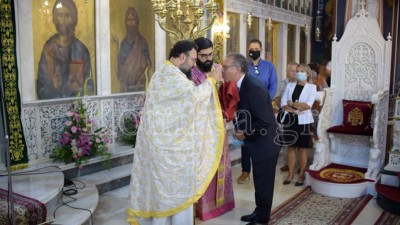 H... απολογία του Κουμουτσάκου γιατί κοινώνησε χωρίς προφύλαξη κατά του κορωνοϊού