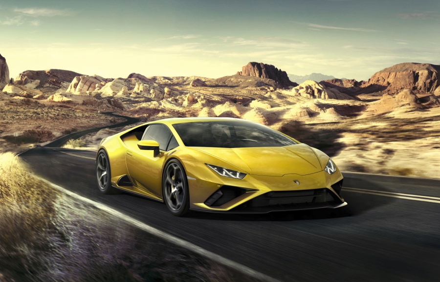 Αποκάλυψη για τη Lamborghini Huracan Evo RWD